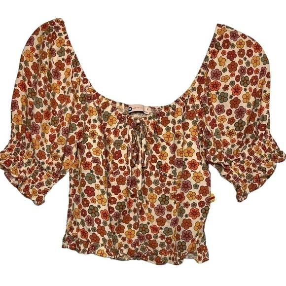 NWT SO Off/On Shoulder Stretchy Crop Top Multi Color Flower Pattern Size S - Picture 1 of 13